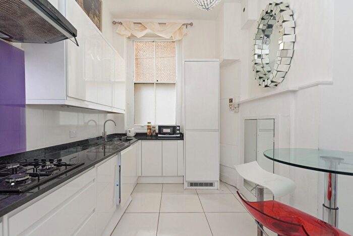 4 Bedroom Flat To Rent In Sandwell Mansion, West End Lane, NW6