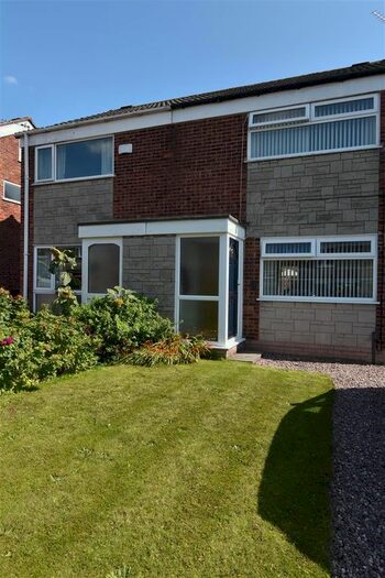 3 Bedroom Property To Rent In Winchester Avenue, Tyldesley, Manchester, M29