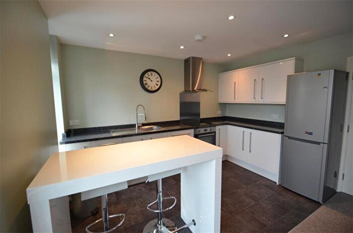 1 Bedroom Flat To Rent In The Swans, - Radcliffe Road, Nottingham, NG2