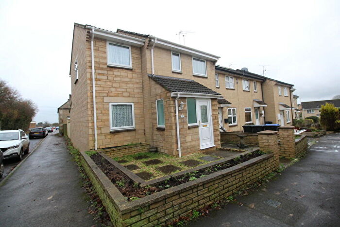 3 Bedroom End Of Terrace House To Rent In Chamberlain Road, Chippenham, SN14