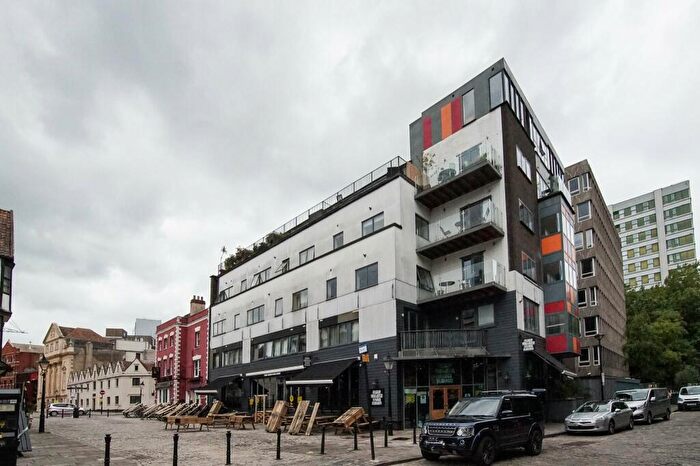 2 Bedroom Flat To Rent In Riverside House, Welsh Back, Harbourside, BS1