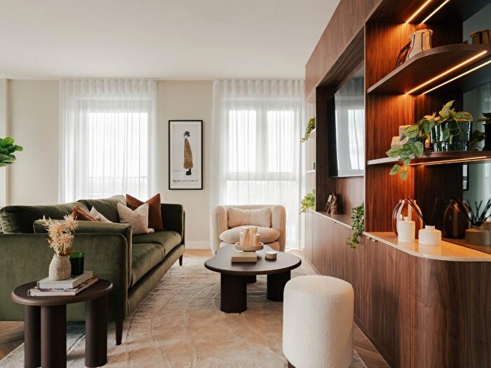 3 Bedroom Apartment For Sale In Woodberry Down Sales & Marketing Suite Riverside Apartments, Woodberry Grove, Finsbury Park, London, N4