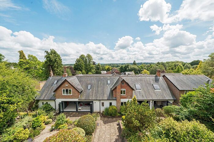 4 Bedroom Detached House For Sale In Edenbridge Road, Hartwell Farm Edenbridge Road, TN7