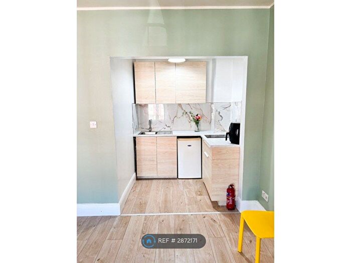 Studio To Rent In Leicester, Leicester, LE3