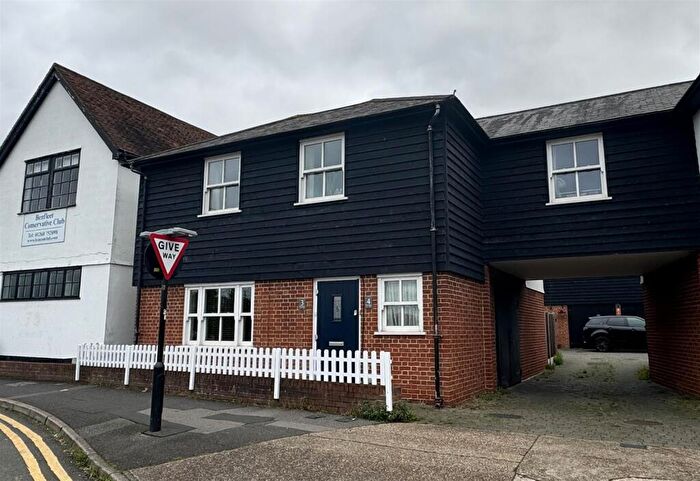 2 Bedroom Flat To Rent In The Forge High Street Benfleet, SS7