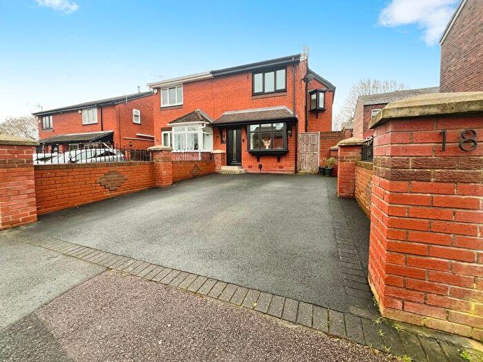 3 Bedroom Semi-Detached House For Sale In Alexandra Road, Kearsley, BL4