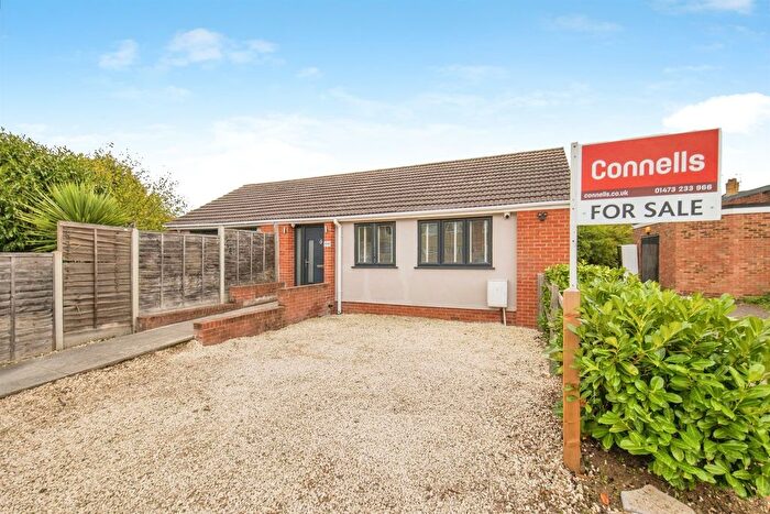 2 Bedroom Detached Bungalow For Sale In Landseer Road, Ipswich, IP3