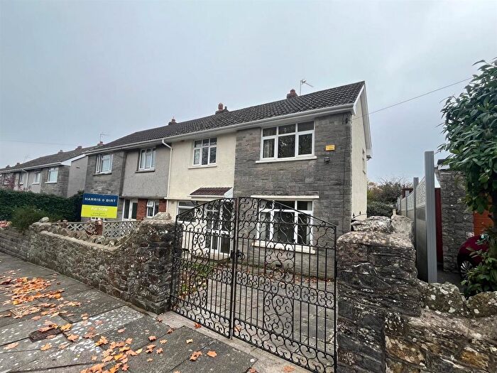 3 Bedroom Semi-Detached House For Sale In The Meadows, Corntown, Bridgend, CF35