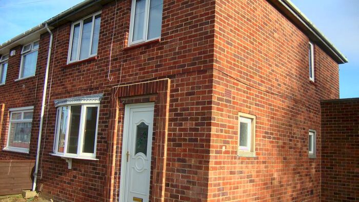 3 Bedroom Semi-Detached House To Rent In Filey Road, Grimsby DN32
