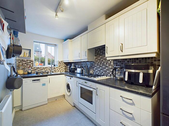 3 Bedroom Terraced House For Sale In Johnson Drive, Leighton Buzzard, Bedfordshire, LU7