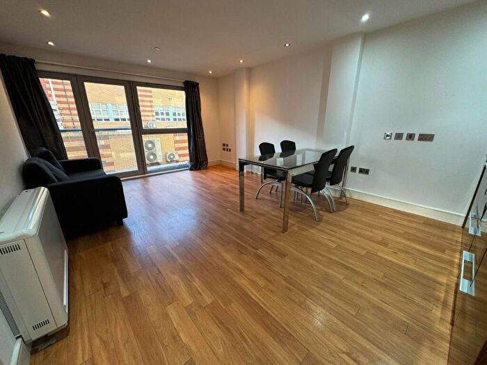 2 Bedroom Flat To Rent In Hanley Street, Nottingham, Nottinghamshire, NG1