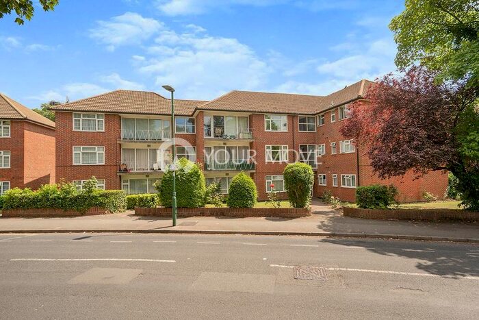 2 Bedroom Flat To Rent In Grange Court, Grange Road, Sutton, SM2
