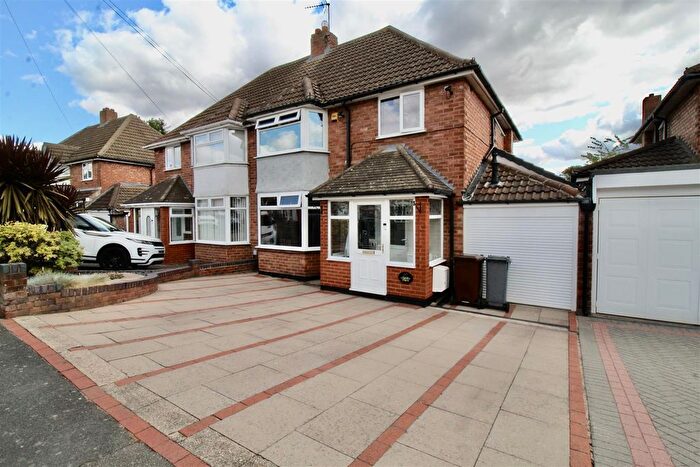 3 Bedroom Semi-Detached House For Sale In Blandford Avenue, Castle Bromwich, Birmingham, B36