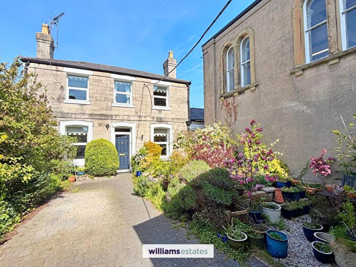2 Bedroom Detached House For Sale In Chester Street, St. Asaph, LL17
