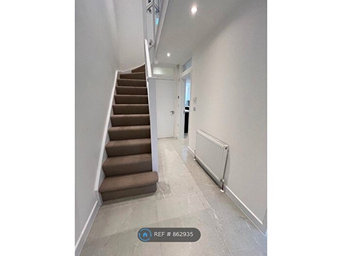 3 Bedroom Terraced House To Rent In Watling Avenue, Edgware, HA8