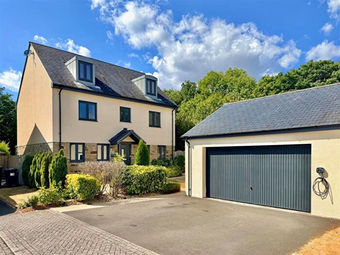 5 Bedroom Detached House For Sale In Elburton, Plymouth, PL9