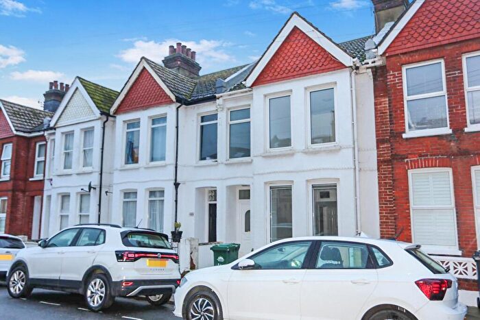 4 Bedroom House To Rent In St Leonards Avenue, Hove, BN3