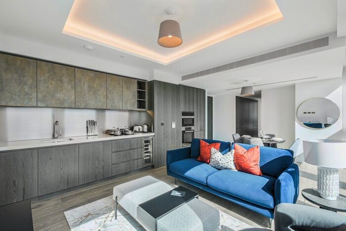 1 Bedroom Flat To Rent In Carnation Way, London, SW8