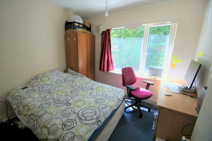 4 Bedroom Terraced House To Rent In Kelso Gardens, University, Leeds, LS2