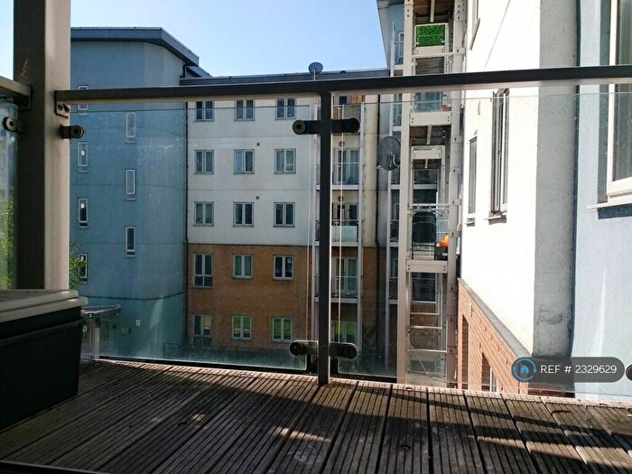1 Bedroom Flat To Rent In Foundry Court, Slough, SL2