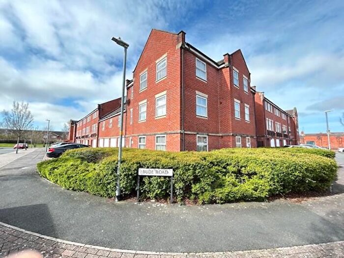 2 Bedroom Flat For Sale In Bude Road, Rodbourne, Swindon, SN2