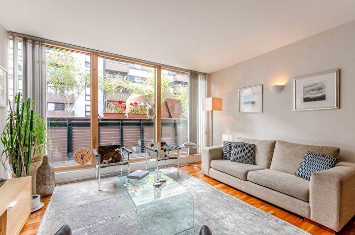 2 Bedroom Flat To Rent In Gainsborough Studios, Islington, London, N1