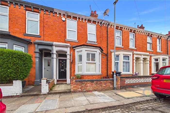 3 Bedroom Terraced House For Sale In Lutterworth Road, Northampton, Northamptonshire, NN1
