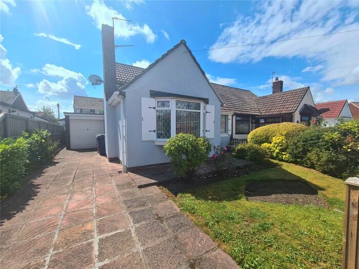 2 Bedroom Bungalow For Sale In Ross Lea, Shiney Row, DH4