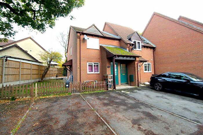 1 Bedroom Apartment For Sale In Teal Close, Bradley Stoke, BS32
