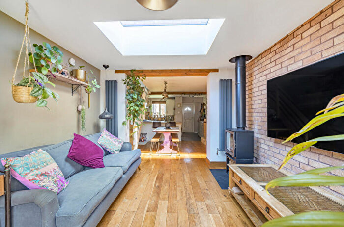 3 Bedroom End Of Terrace House For Sale In Larchfield Close, Frome, Frome, BA11