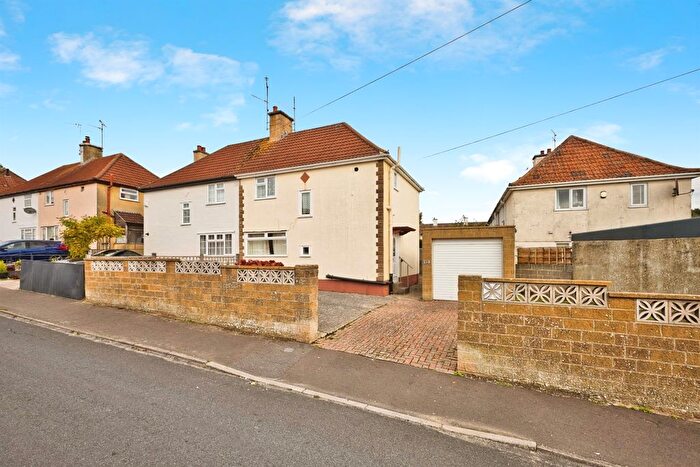 3 Bedroom Semi Detached House For Sale In Gordon Road, Yeovil, BA21