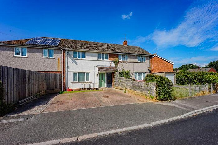 1 Bedroom Apartment For Sale In Greenfield Crescent, Nailsea, BS48
