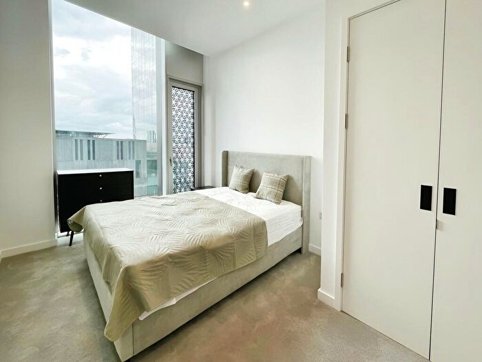 2 Bedroom Apartment To Rent In Viadux, Great Bridgewater Street, M1