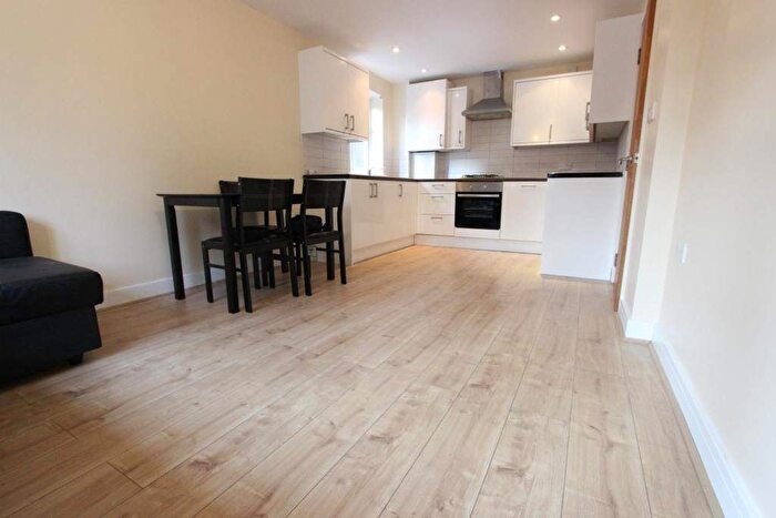 2 Bedroom Flat To Rent In Westfield Lane, Harrow, HA3