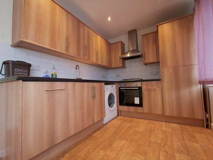 1 Bedroom Flat To Rent In Halstock Avenue, Fishponds, Bristol, BS16