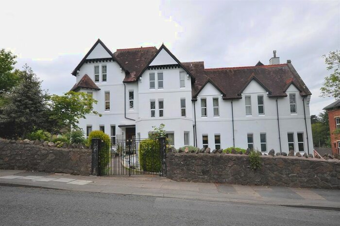 2 Bedroom Flat To Rent In Worcester Road, Malvern WR14