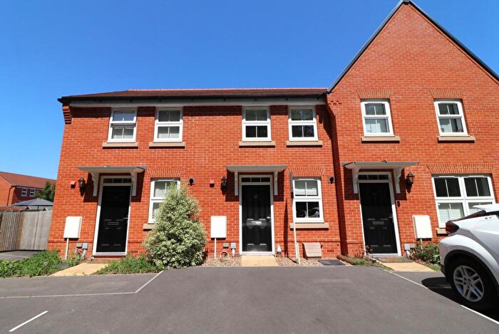 2 Bedroom Terraced House For Sale In Tanners Brook Close, Curbridge, SO30