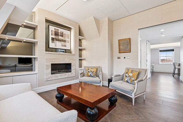 2 Bedroom Flat For Sale In Queens Gate, Queens Gate, SW7