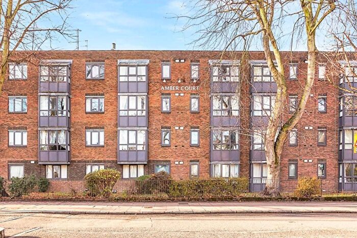 Studio To Rent In Bride Street, London, N7