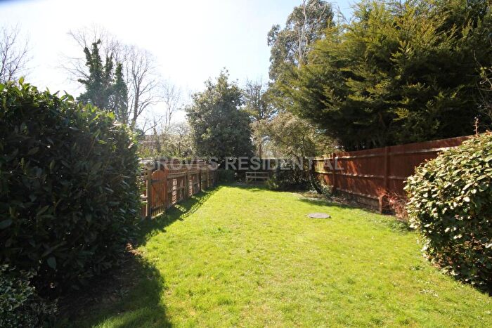 1 Bedroom Flat For Sale In Olympic Court, New Malden, KT3
