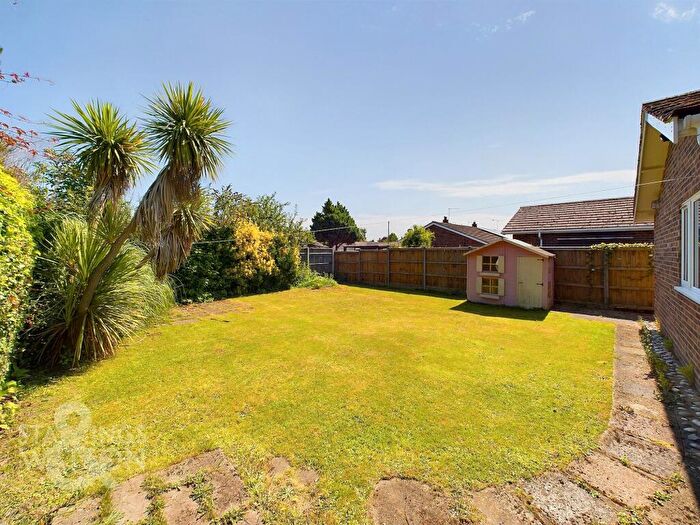 3 Bedroom Detached Bungalow For Sale In Woodbastwick Road, Blofield Heath, Norwich, NR13