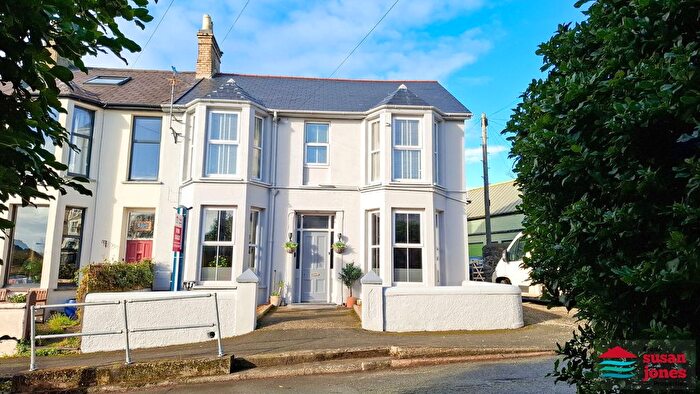 3 Bedroom End Of Terrace House For Sale In Station Square, Cricieth|Criccieth, LL52