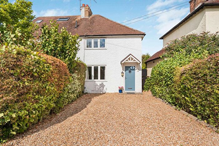 3 Bedroom Semi-Detached House For Sale In Little Green Lane, Farnham, Surrey, GU9