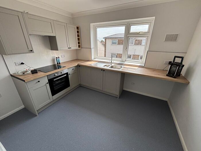 2 Bedroom Flat To Rent In West Road, Shoeburyness, Southend-on-sea, SS3