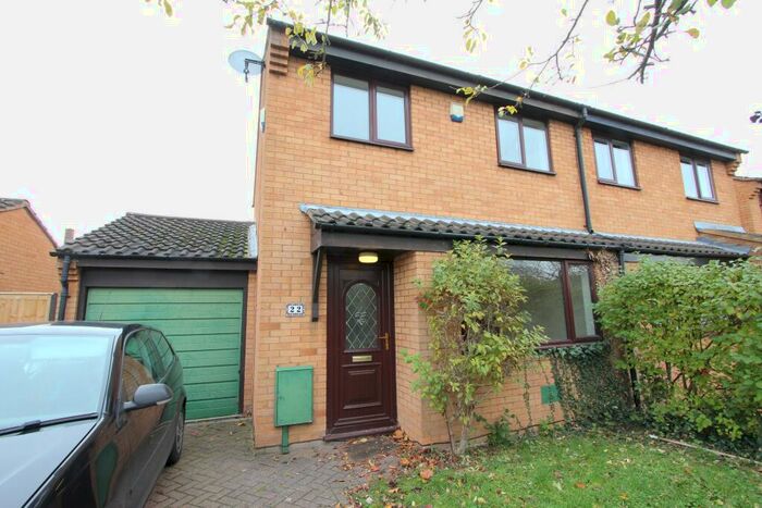 3 Bedroom Semi-Detached House To Rent In Dexter Avenue, Milton Keynes, MK6