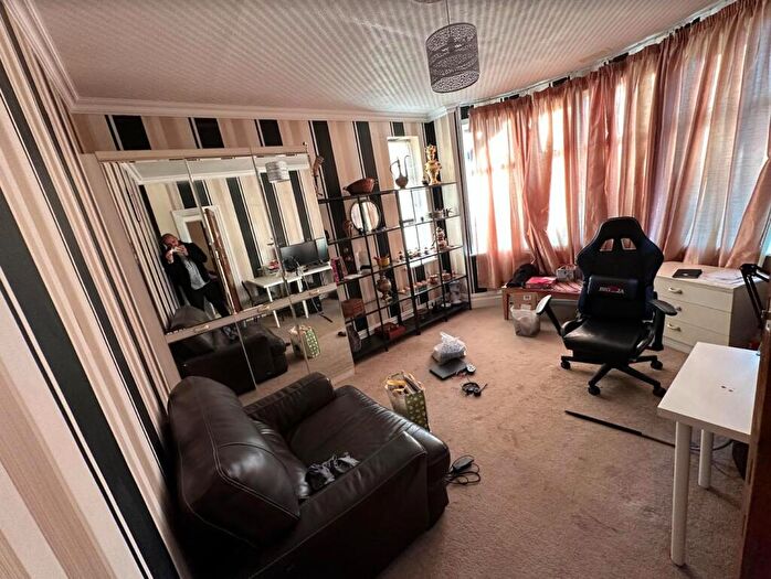 1 Bedroom House To Rent In Gloucester Road North, Bristol, BS7