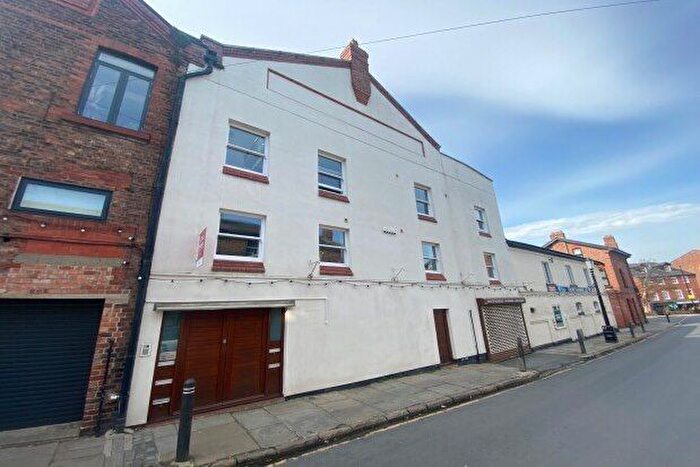 2 Bedroom Town House To Rent In Rose Mount, Prenton, CH43