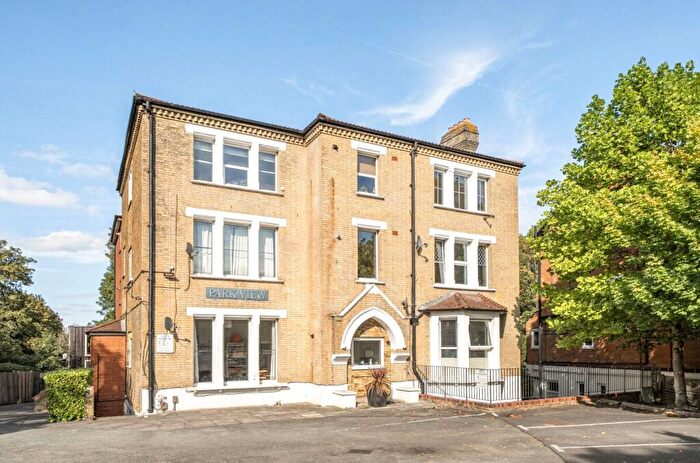 2 Bedroom Apartment For Sale In Anerley Road, London, SE20