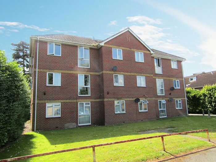 1 Bedroom Flat To Rent In Spring Road, Sholing, Southampton, Hampshire, SO19