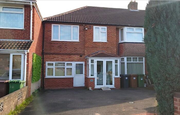 1 Bedroom Duplex To Rent In Hobs Moat Road, Solihull, West Midlands, B92